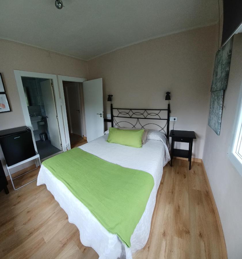 Hotel Sebrenu Sebreño エクステリア 写真