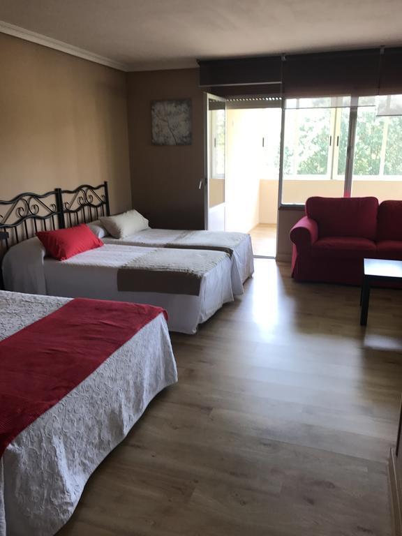 Hotel Sebrenu Sebreño エクステリア 写真
