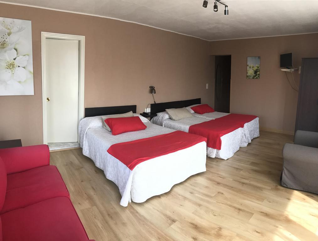 Hotel Sebrenu Sebreño エクステリア 写真