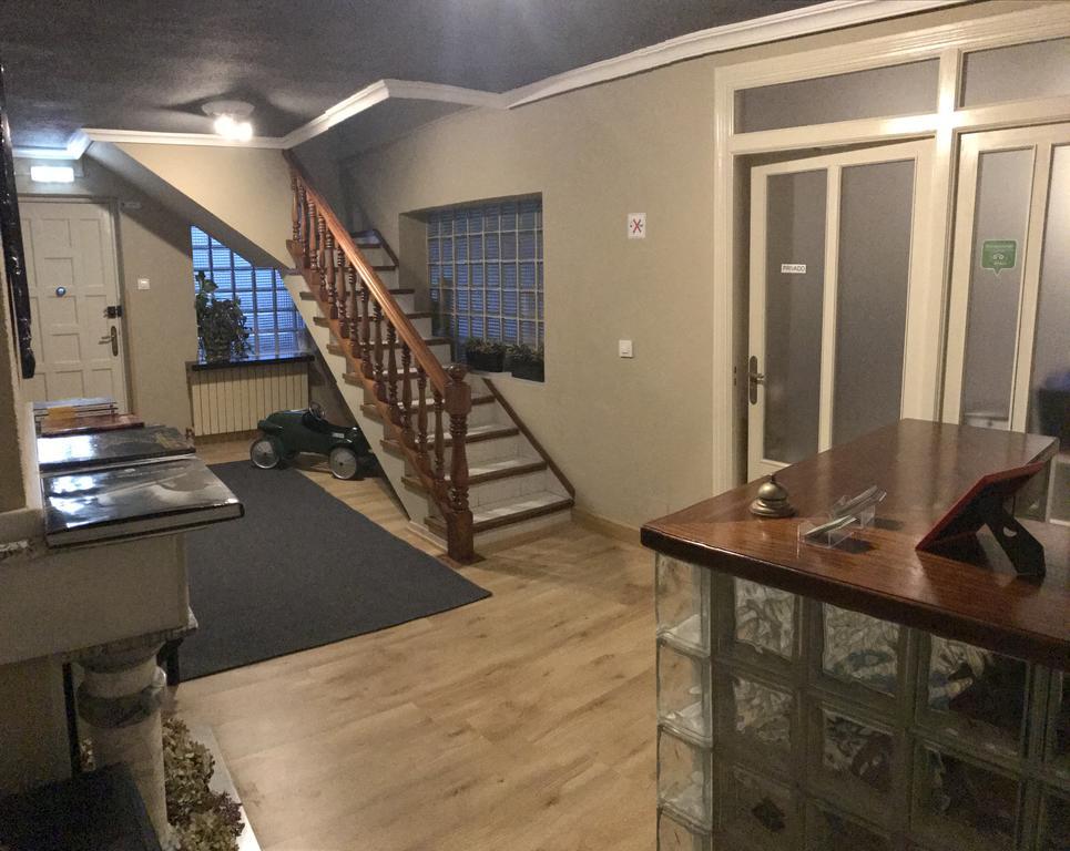 Hotel Sebrenu Sebreño エクステリア 写真